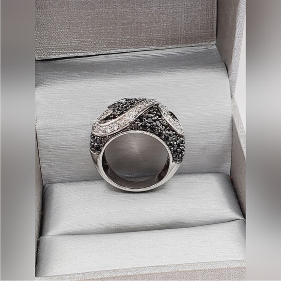 Black & White Diamond Simulant 925 Sterling Silver Rhodium Statement Design Ring - Picture 2 of 6